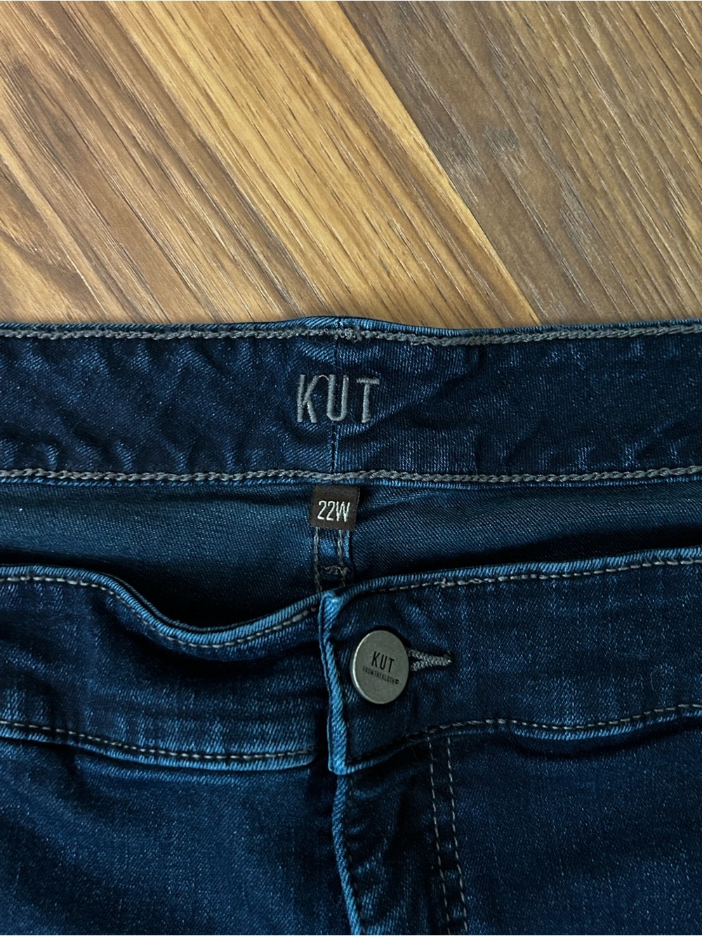 Kut from the Kloth Baby Bootcut Jeans - Picture 3 of 4